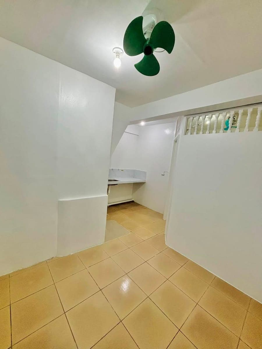 APARTMENT FOR RENT - photo 2