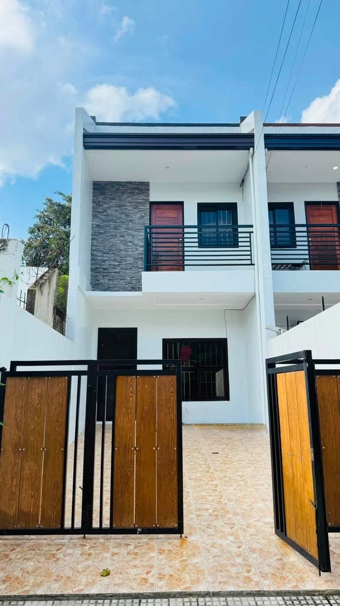 TOWNHOUSE FOR RENT! - photo 1