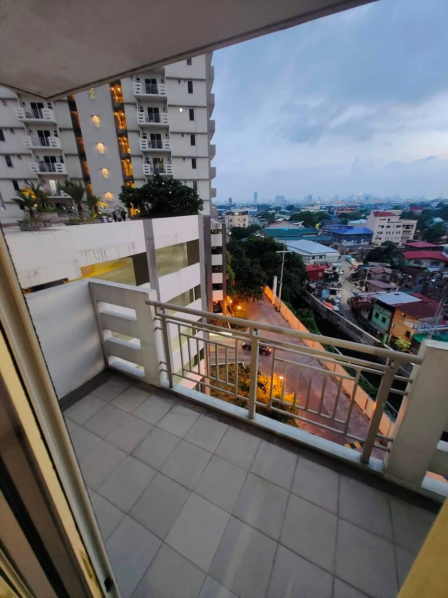 1BR for Rent or for Sale/  Bare Unit - photo 5
