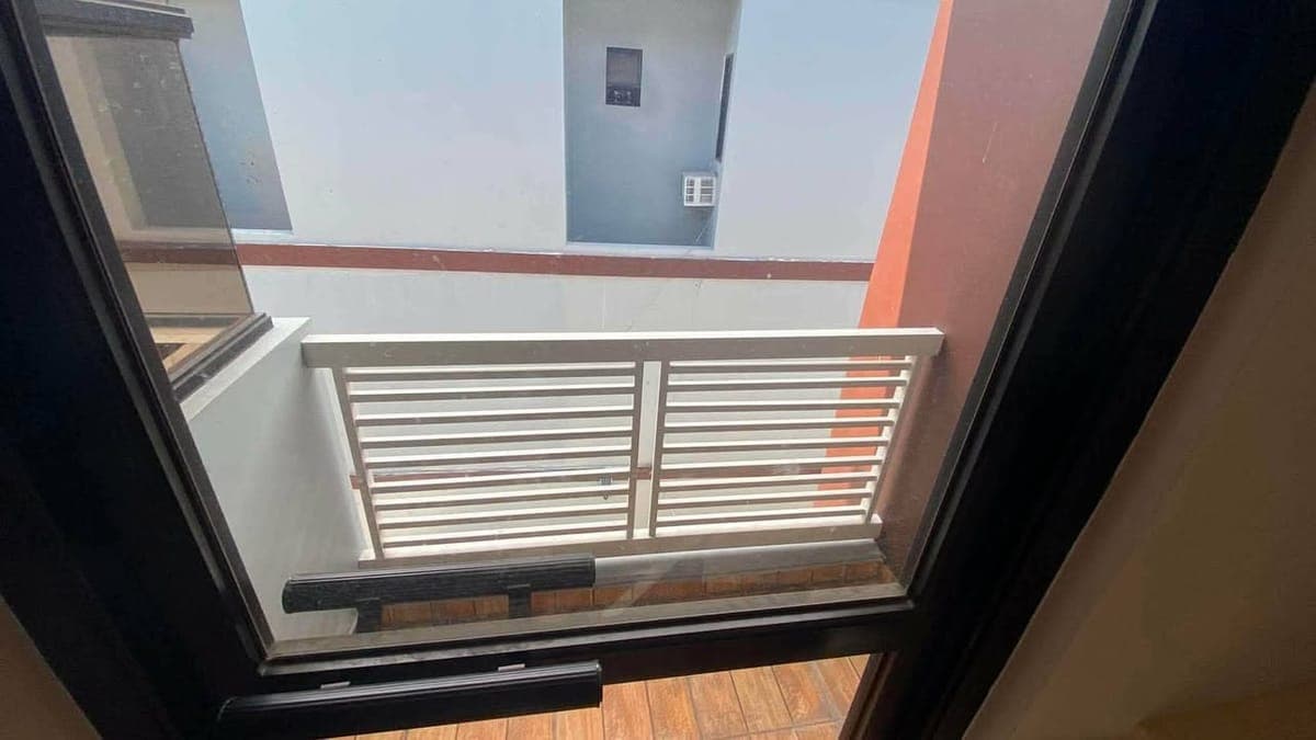 3-STOREY TOWNHOUSE FOR RENT - photo 5