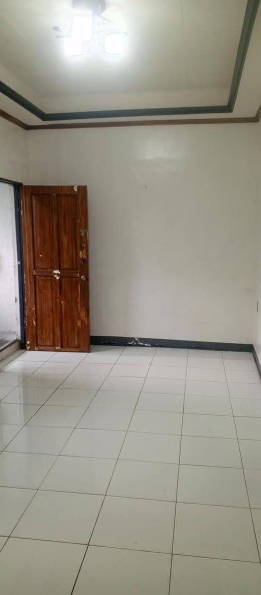 House Fot Rent: - photo 3