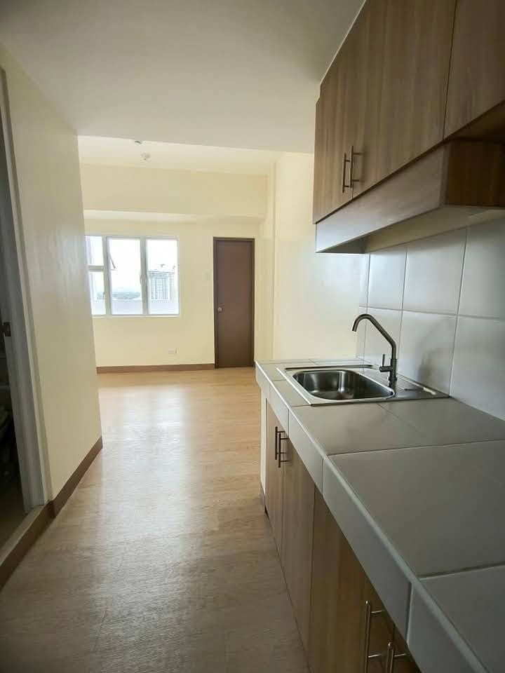 FOR RENT STUDIO TYPE CONDO IN ALABANG - photo 1