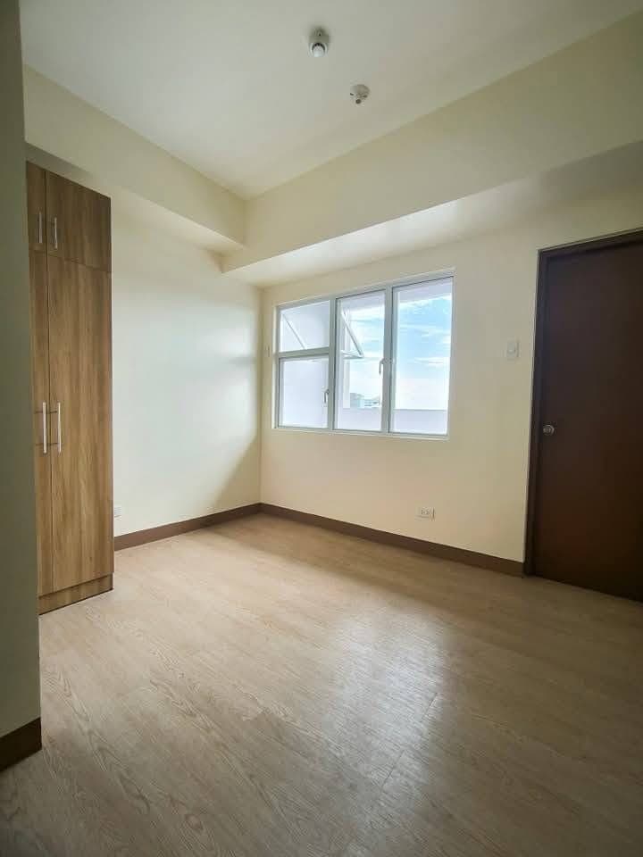 FOR RENT STUDIO TYPE CONDO IN ALABANG - photo 2