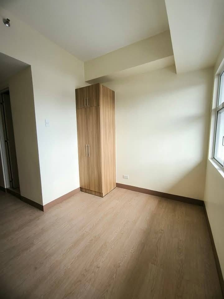 FOR RENT STUDIO TYPE CONDO IN ALABANG - photo 4