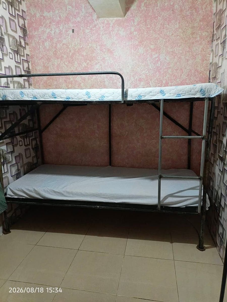 Bed space need ko 2 girls po walking distance lng northgate filinvest alabang pm ❤️ - photo 1