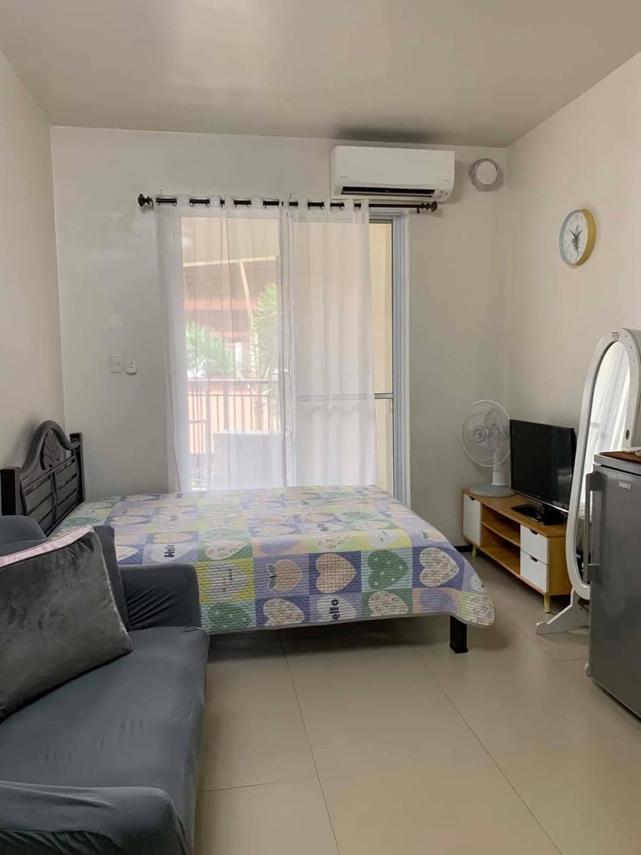 🌿🌿 STILL LOOKING A CONDO UNIT FOR RENT? RUSH FOR LEASE STUDIO FURNISHED WITH SPACIOUS BALCONY JUST... - photo 2