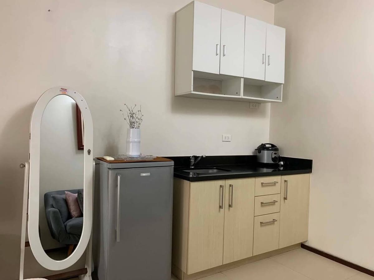 🌿🌿 STILL LOOKING A CONDO UNIT FOR RENT? RUSH FOR LEASE STUDIO FURNISHED WITH SPACIOUS BALCONY JUST... - photo 4