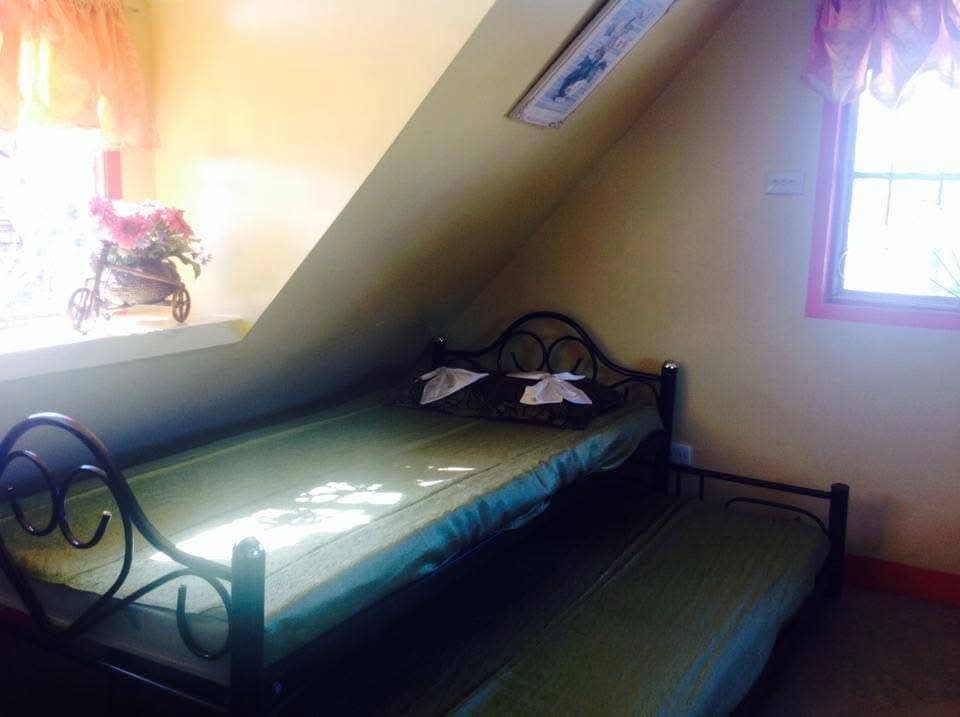 LADIES BEDSPACER - at Block 17, Lot 15-B, Purok 3, Chavez St., Central Bicutan ,Taguig City.. - photo 3