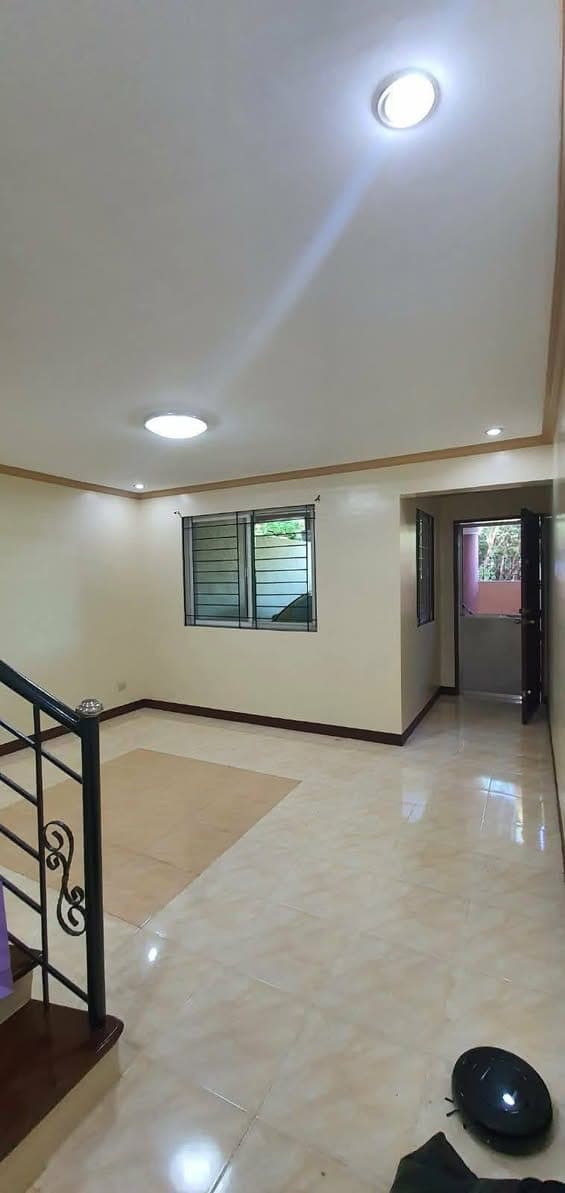 HOUSE FOR RENT - photo 1