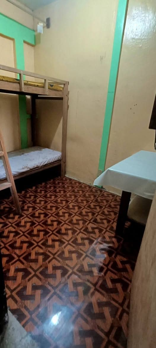 Room for rent with bunk bed.. - photo 2