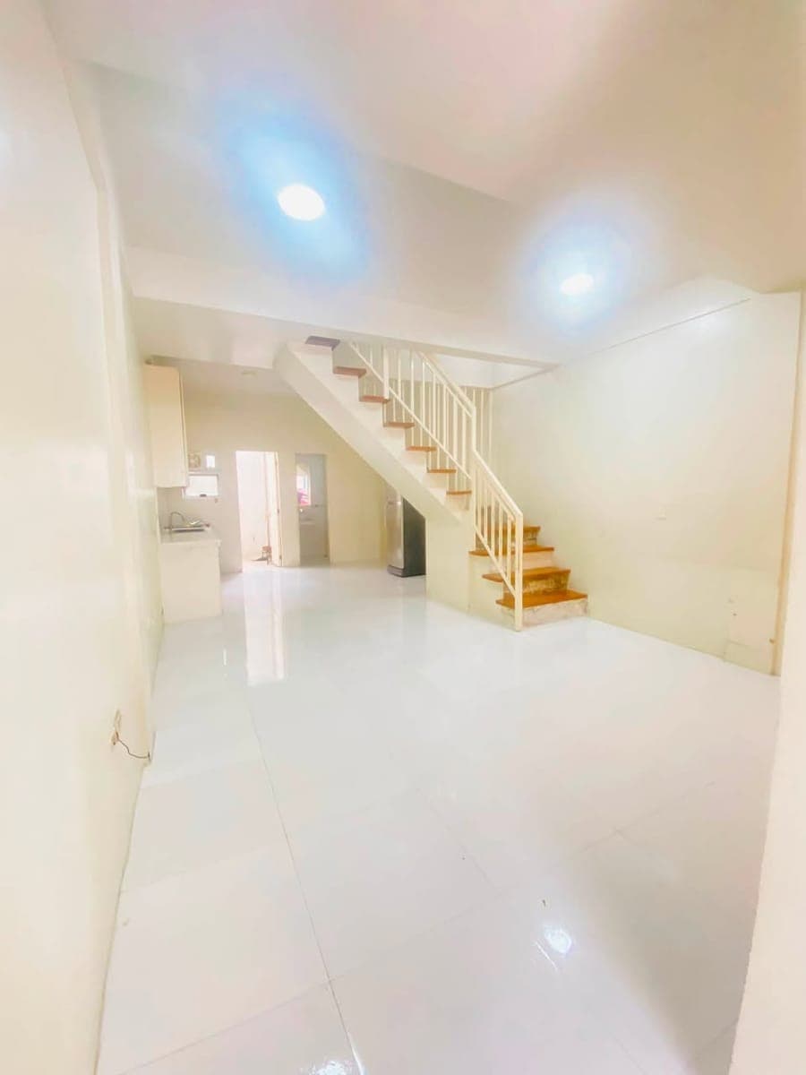 TOWNHOUSE FOR RENT @ Meteor Homes Subd Fortune Marikina - photo 2