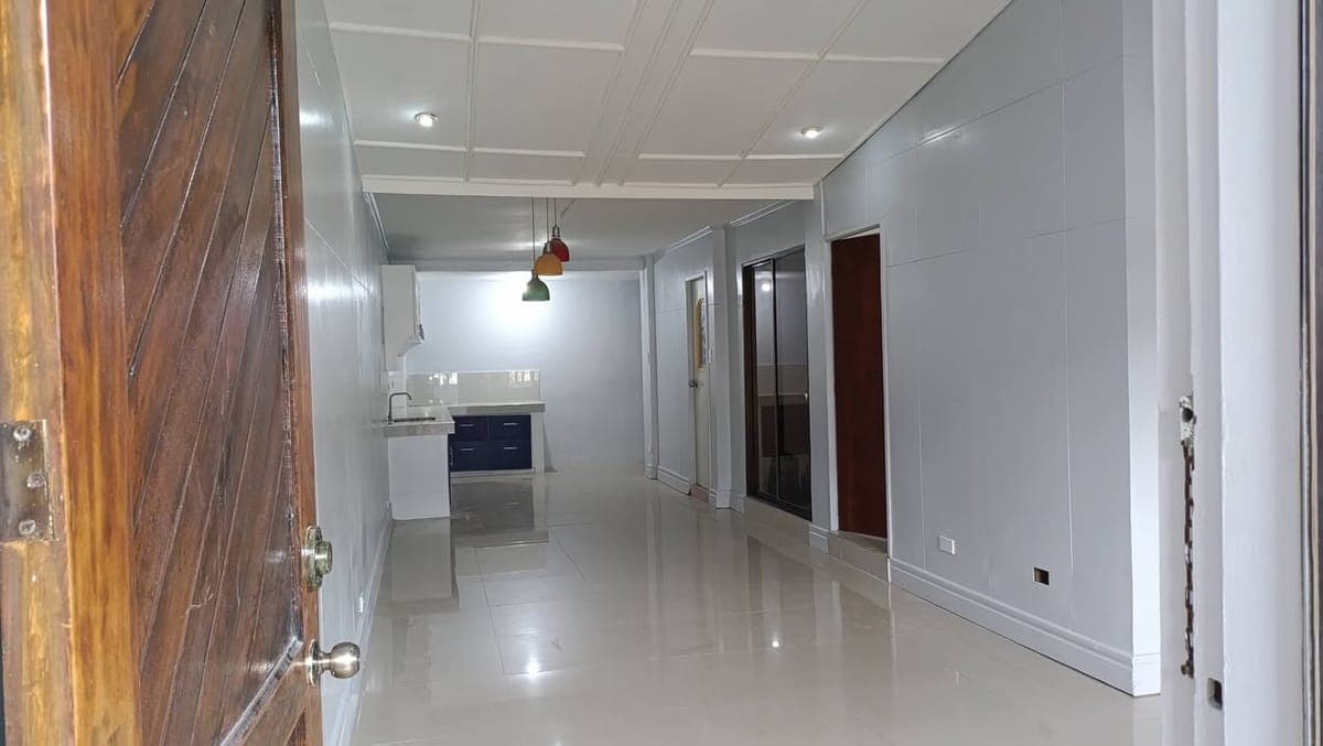 HOUSE FOR RENT-1 YR CONTRACT - photo 3