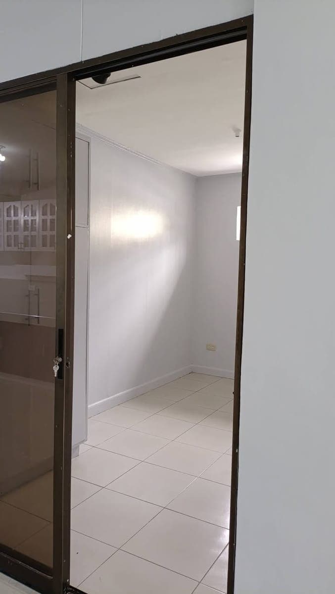 HOUSE FOR RENT-1 YR CONTRACT - photo 5