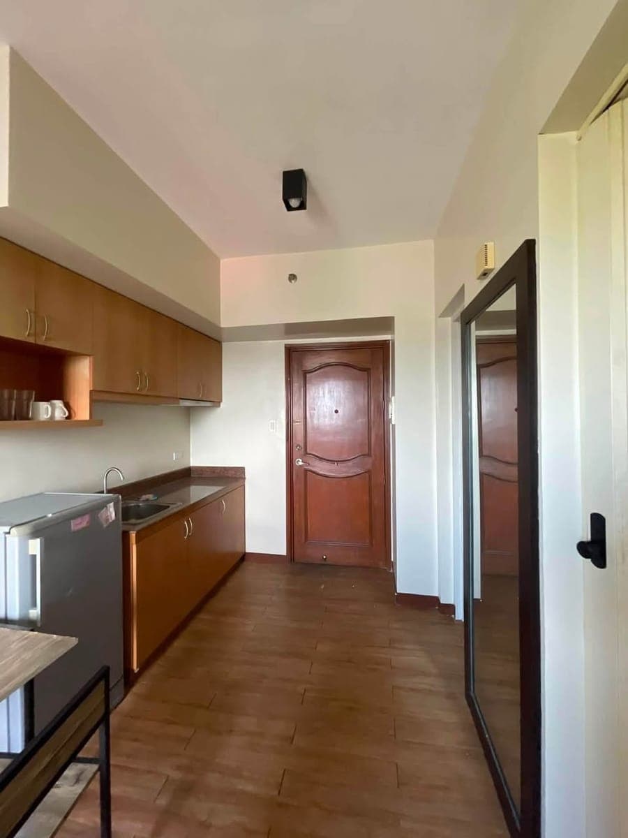 CONDO FOR RENT - photo 1