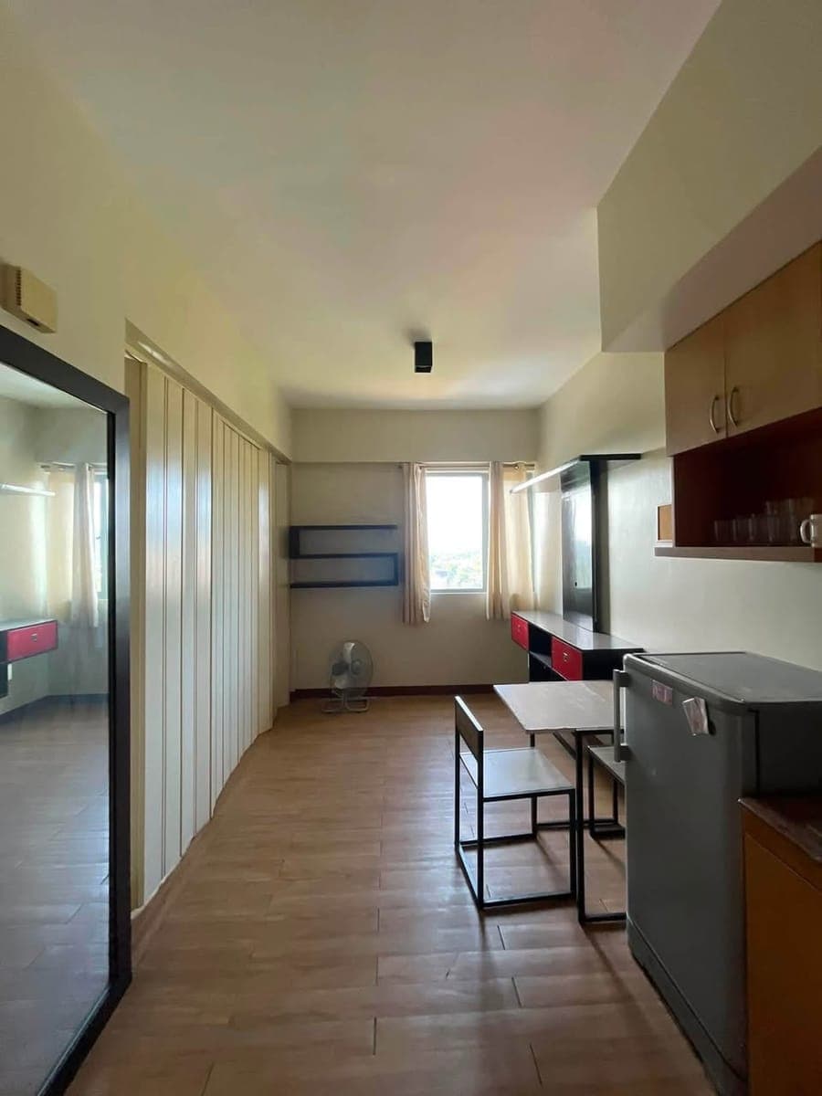 CONDO FOR RENT - photo 2