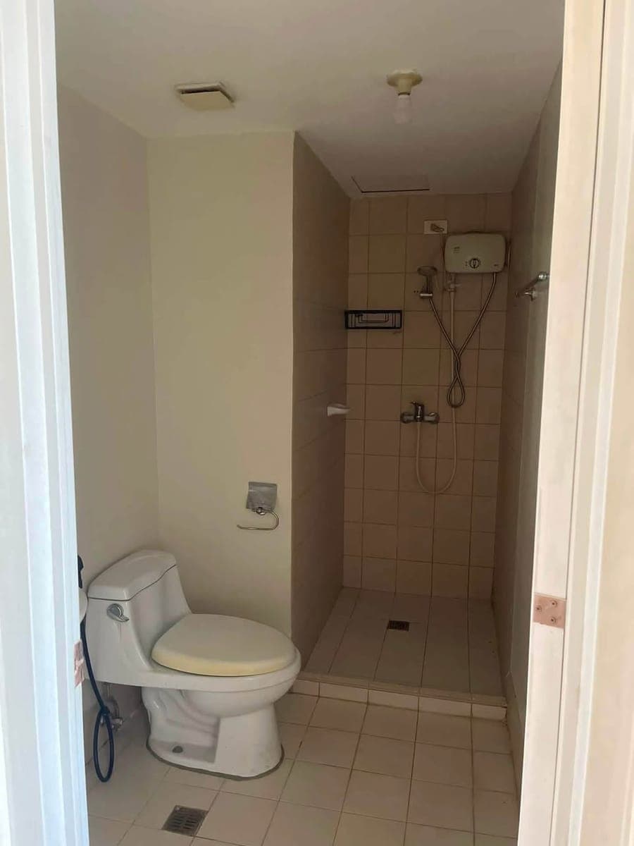 CONDO FOR RENT - photo 3