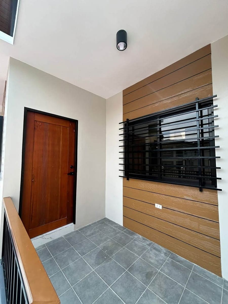 🏡 FOR RENT | Newly Renovated Bungalow House ✨ - photo 4