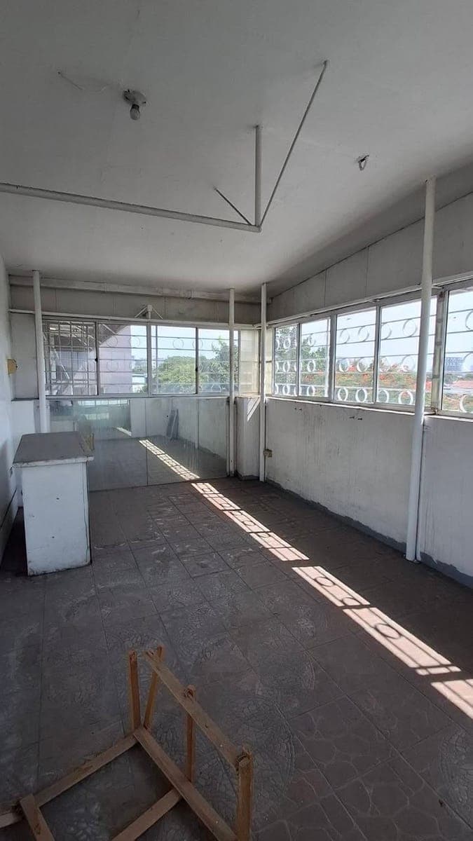 RESIDENTIAL / STORAGE SPACE FOR LEASE - photo 3