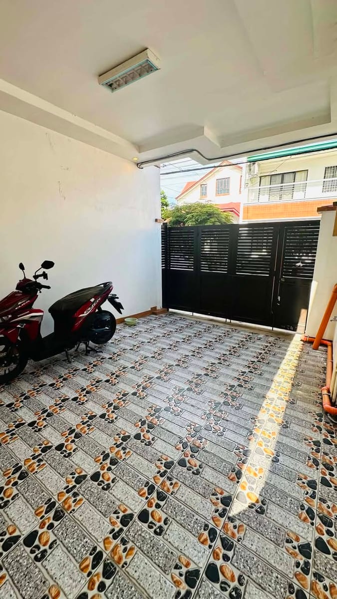 House for Rent - photo 2