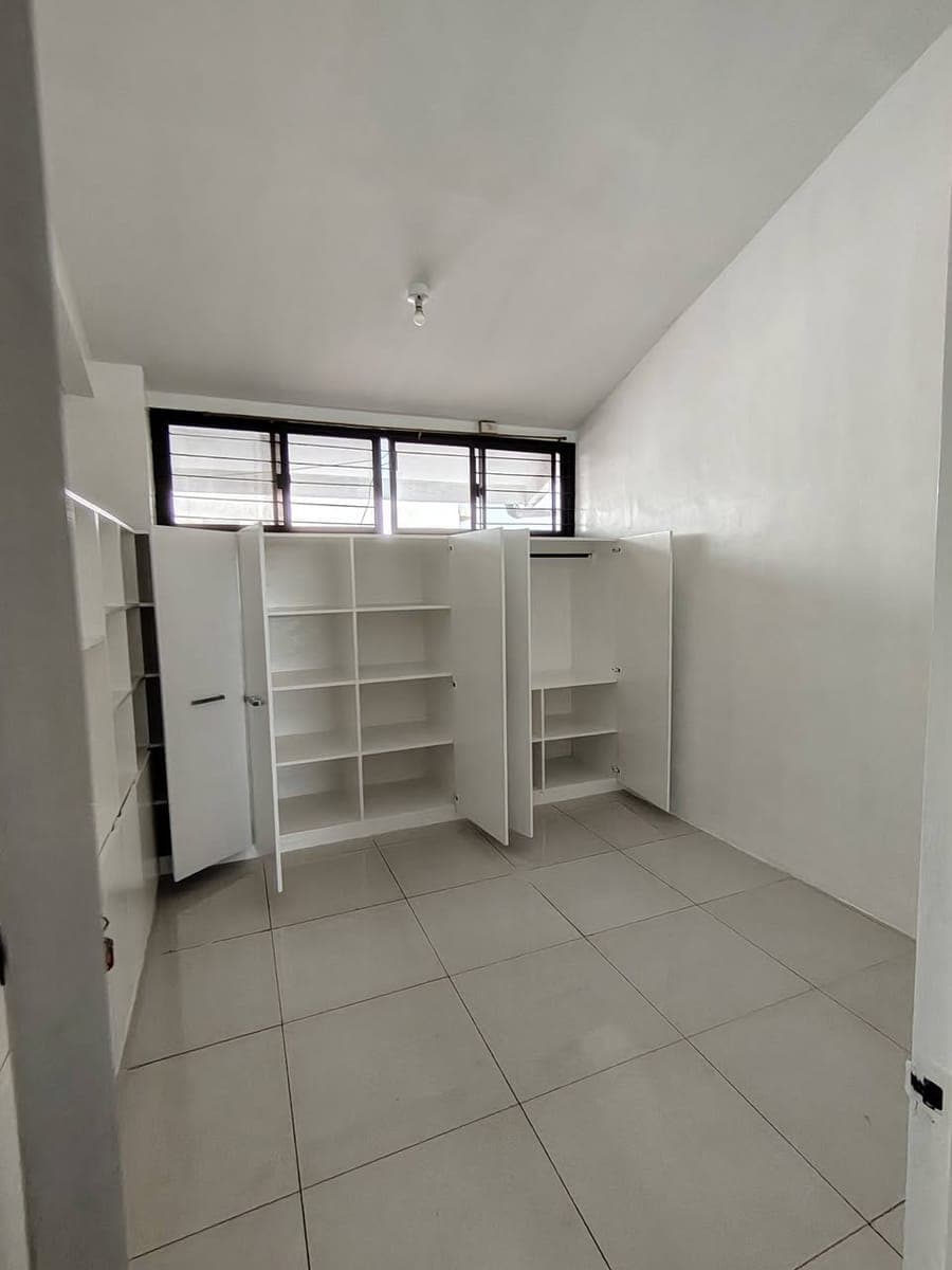 1BEDROOM APARTMENT UNIT FOR RENT - photo 1