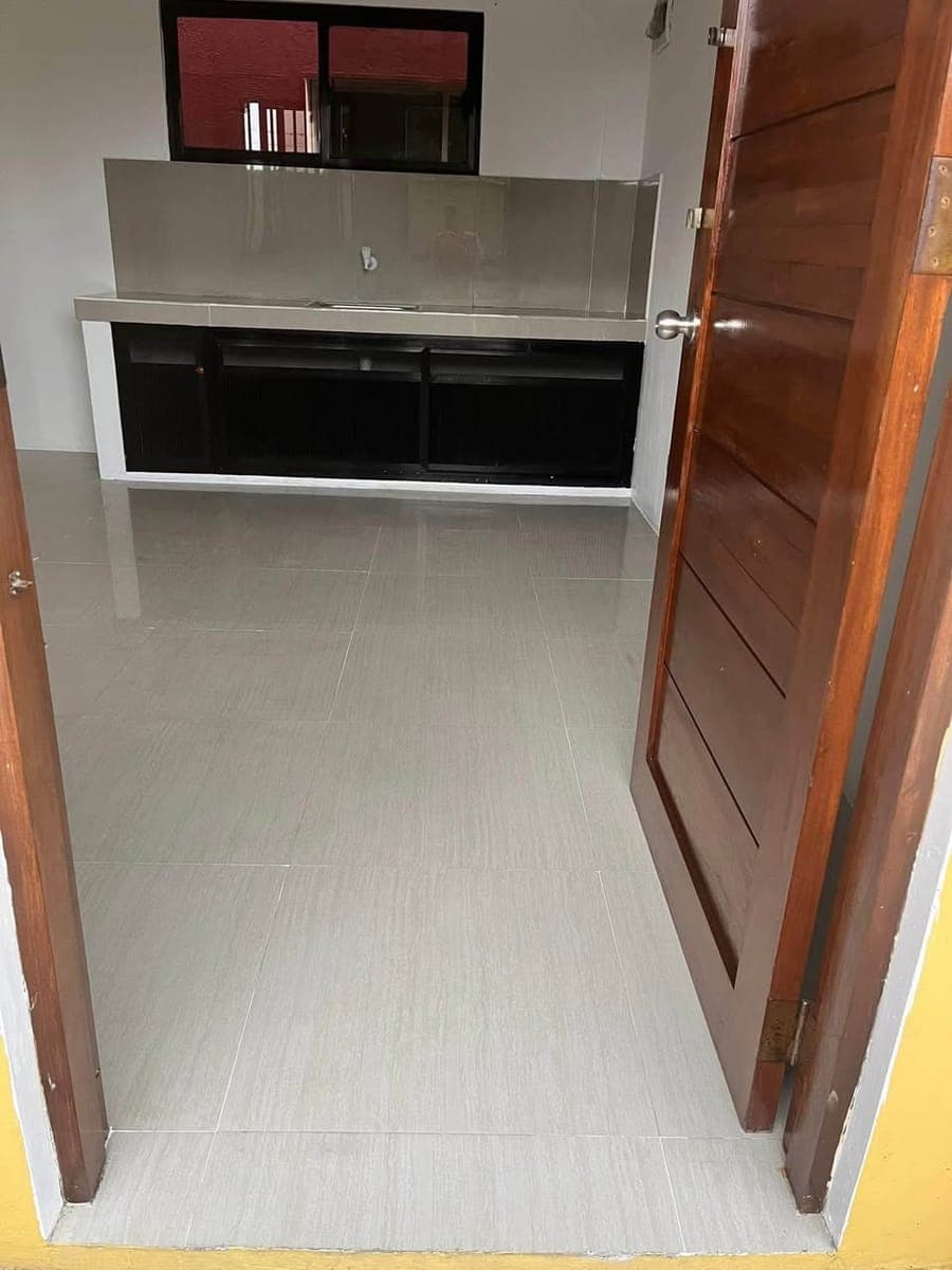 1 Bedroom Apartment Unit Available For Rent - photo 2