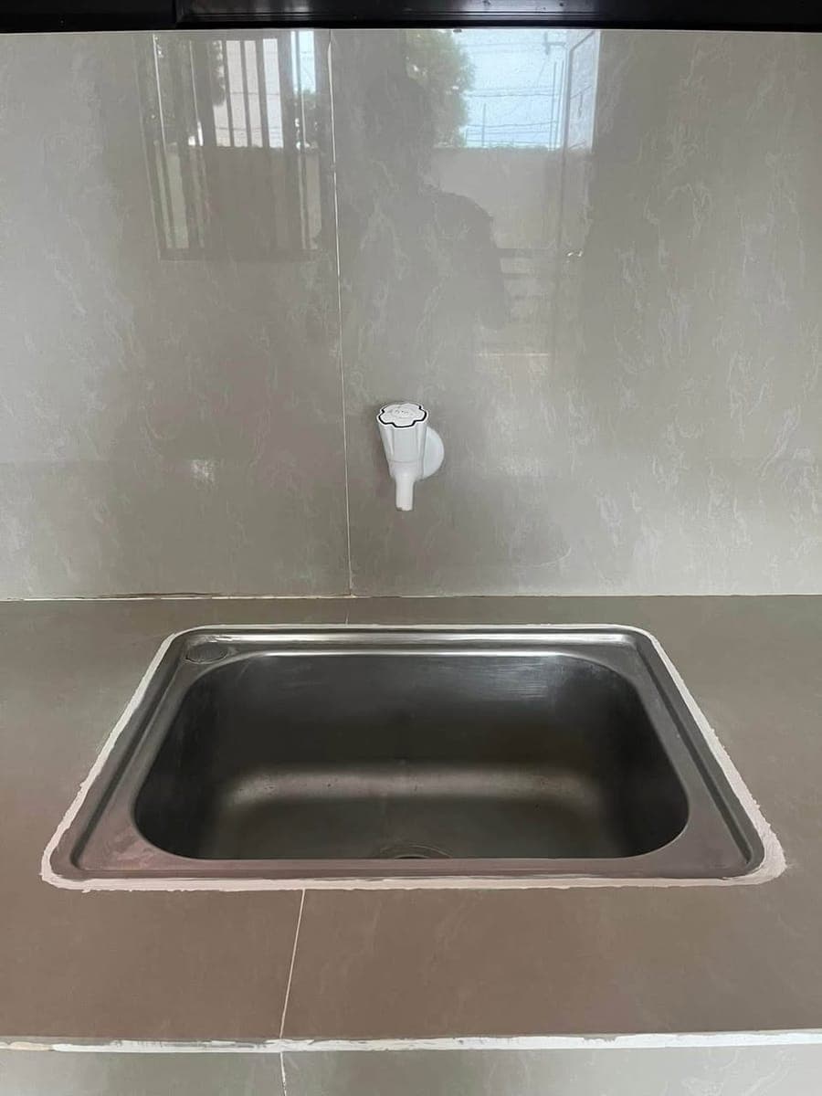 1 Bedroom Apartment Unit Available For Rent - photo 3