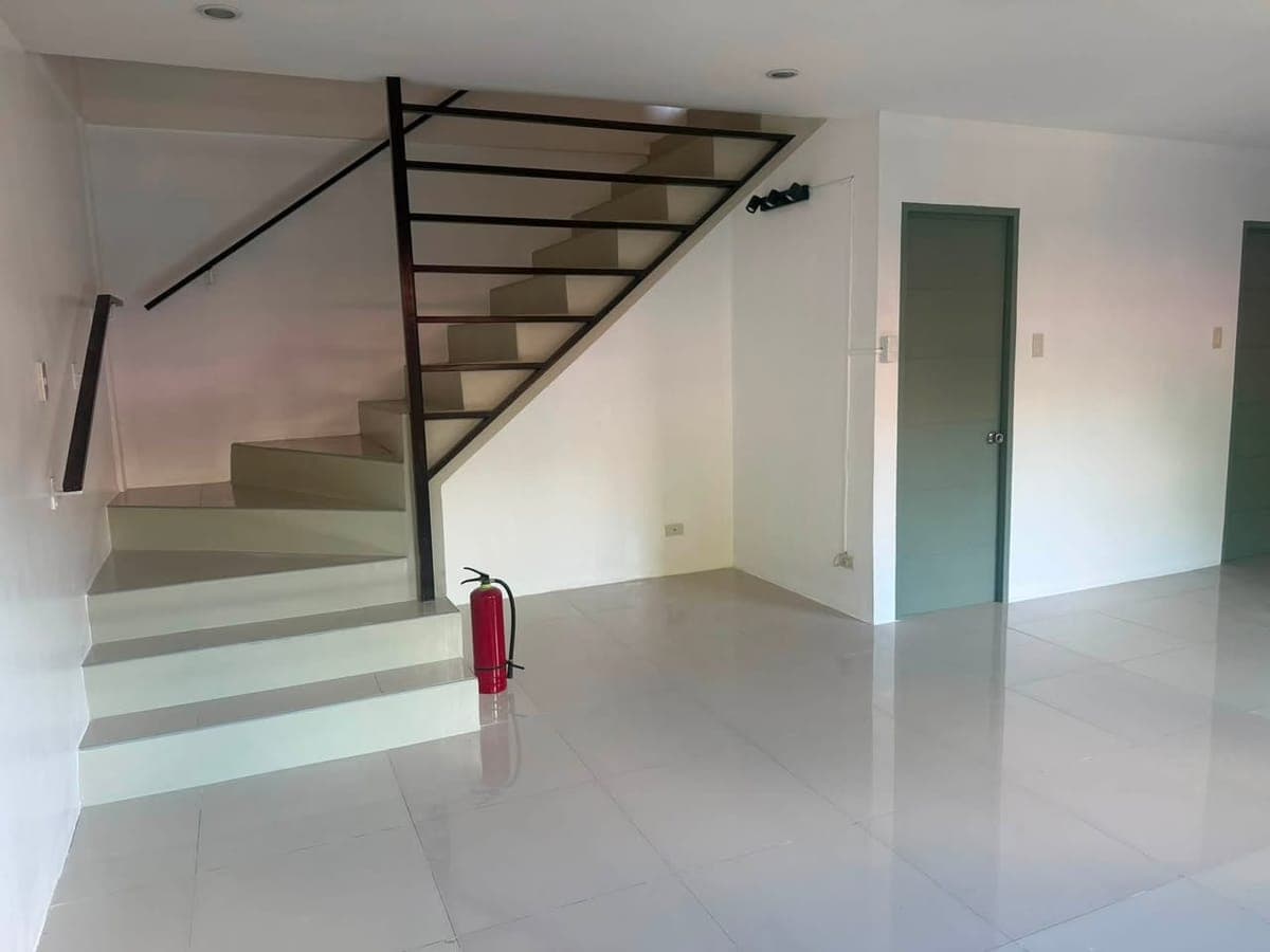 APARTMENT FOR RENT - photo 2