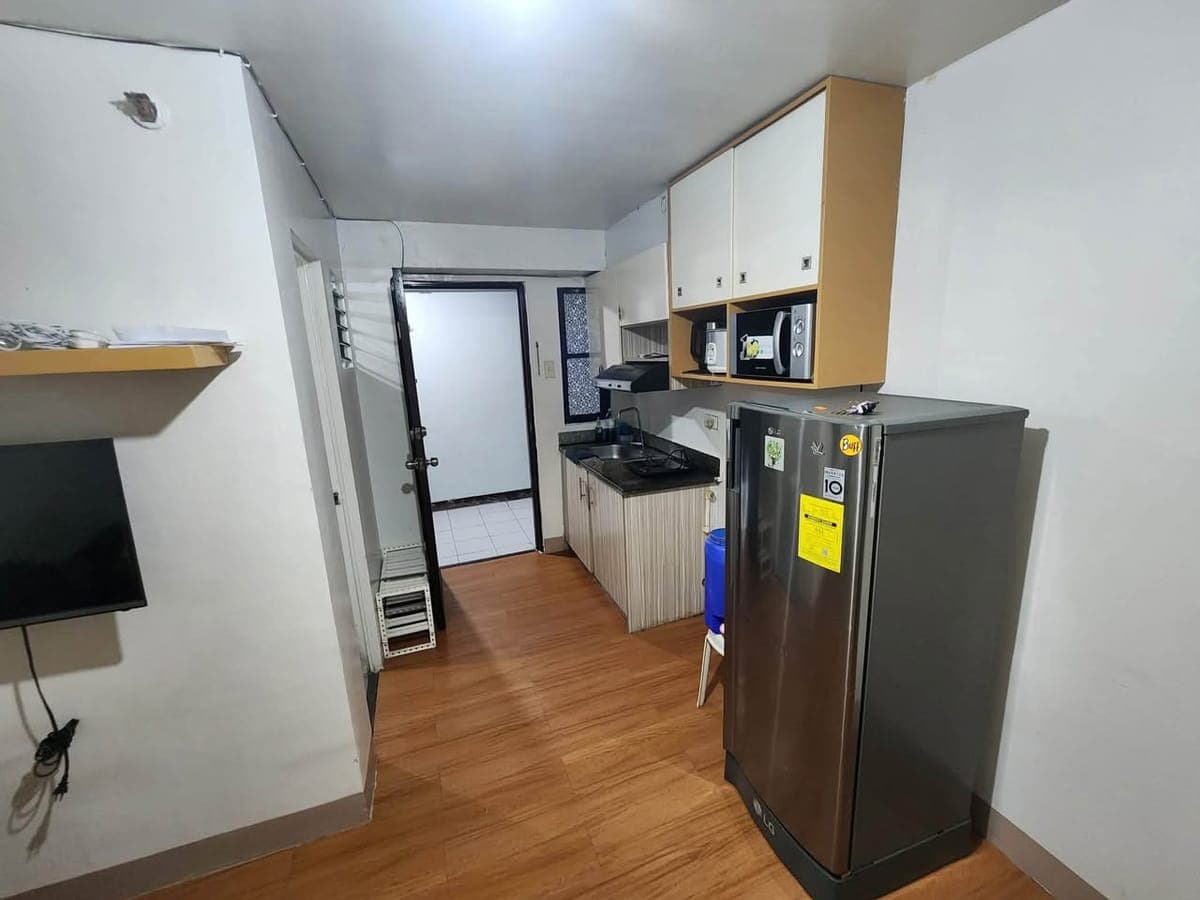 Condo for Rent near Alabang - photo 2