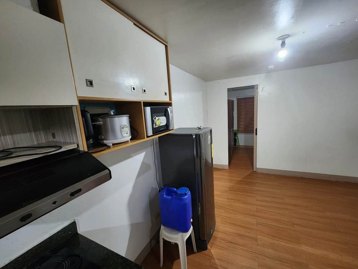 Condo for Rent near Alabang - photo 5