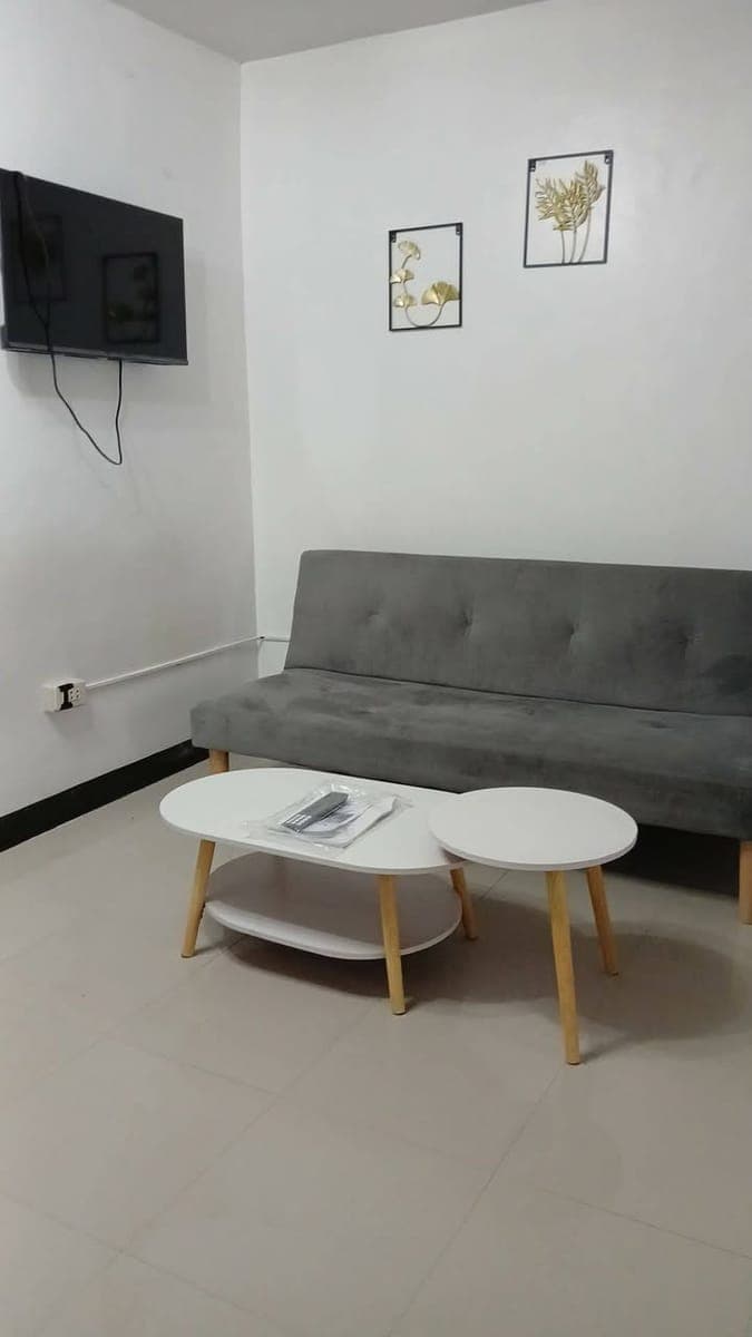 Condo for RENT fully furnished Airconditioned unit with Internet WiFi ready - photo 2