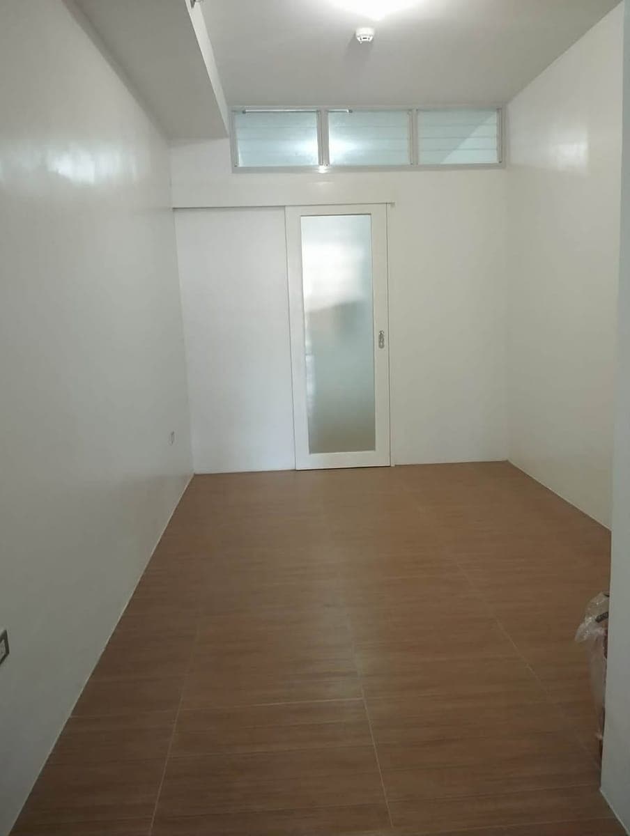 FOR RENT | 1-BEDROOM CONDO – MILLE CASE RESIDENCES - photo 2