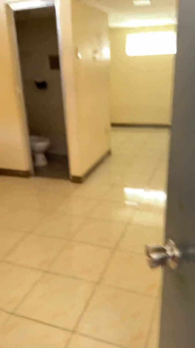 ROOM FOR RENT - photo 1