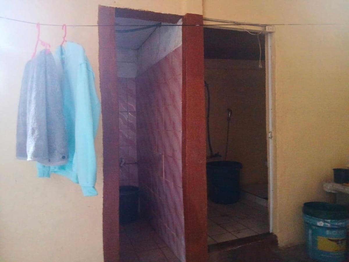 Room For Rent - photo 4