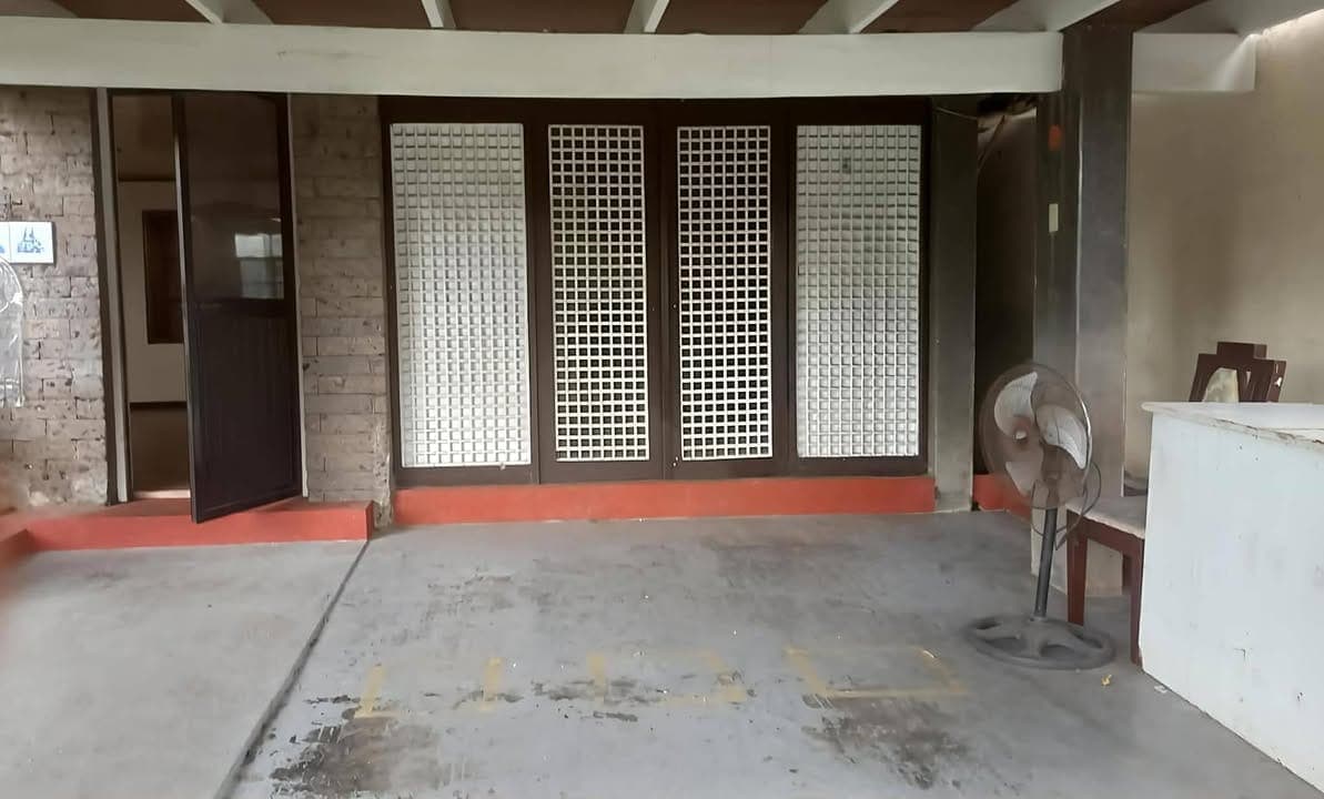 🏡 BUNGALOW HOUSE FOR LEASE - photo 1