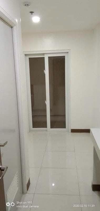 Studio apartment units with own CR, Sink, Laundry rooms for rent - photo 1