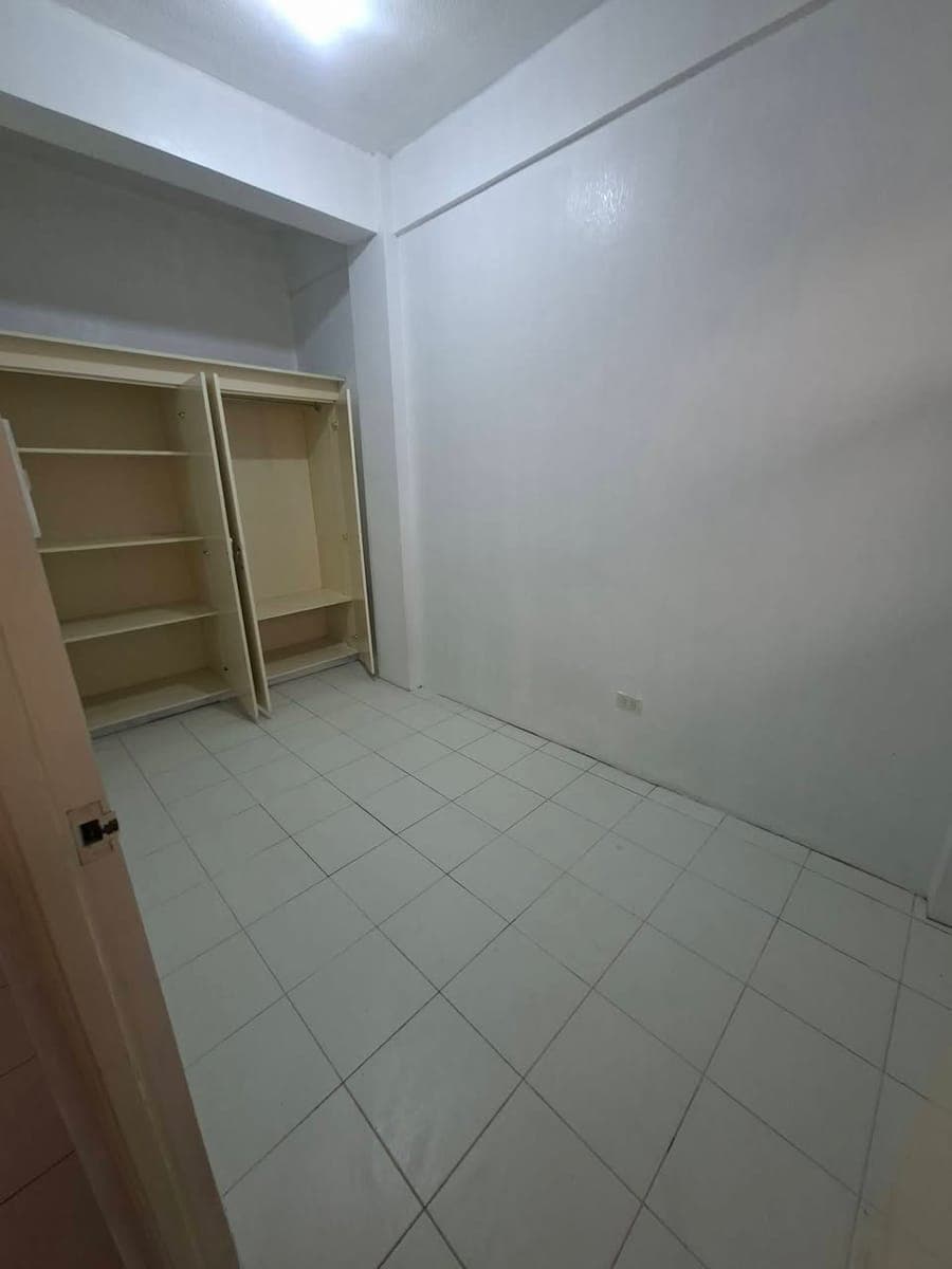KINDLY READ FIRST AND UNDERSTAND.      FOR RENT: 1-BEDROOM  Unit in Putatan, 2nd Floor - photo 3