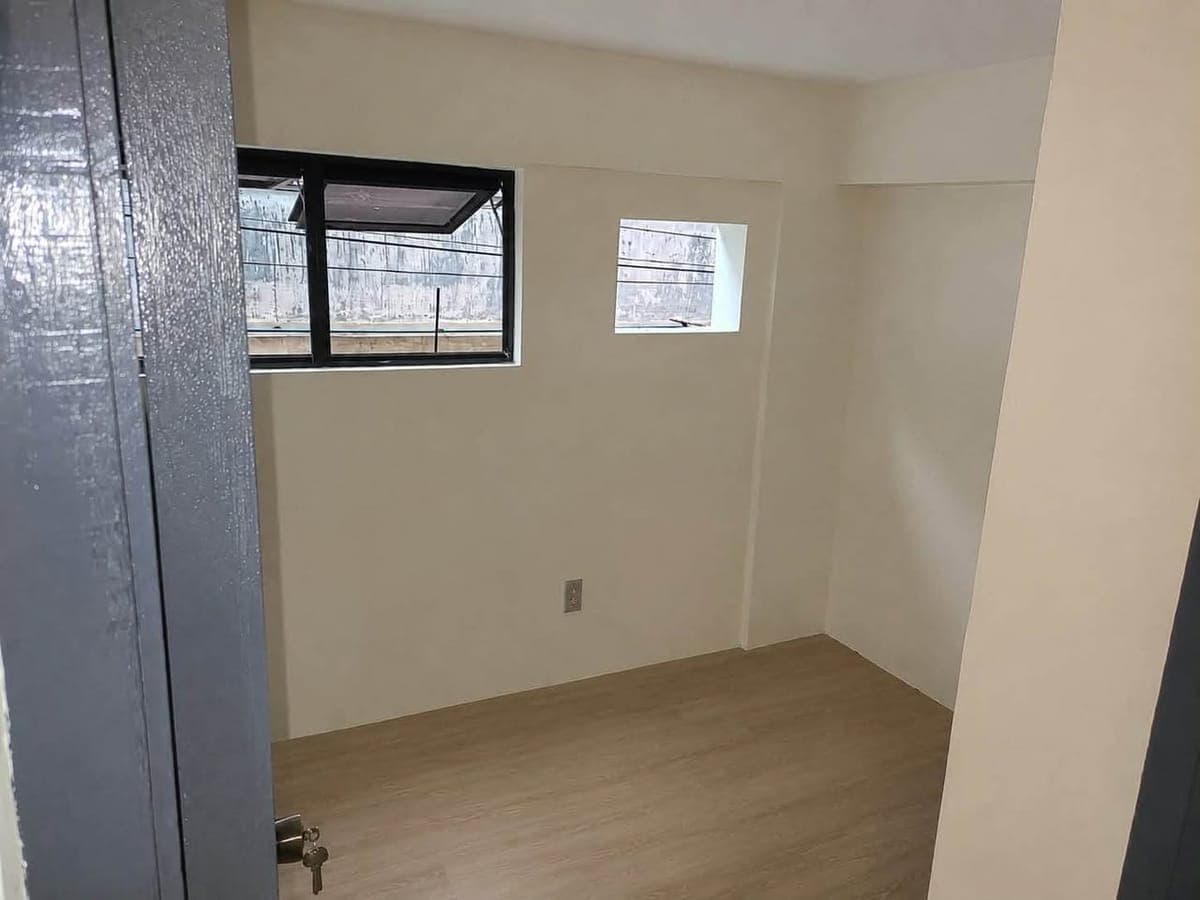 Room for Rent - photo 5
