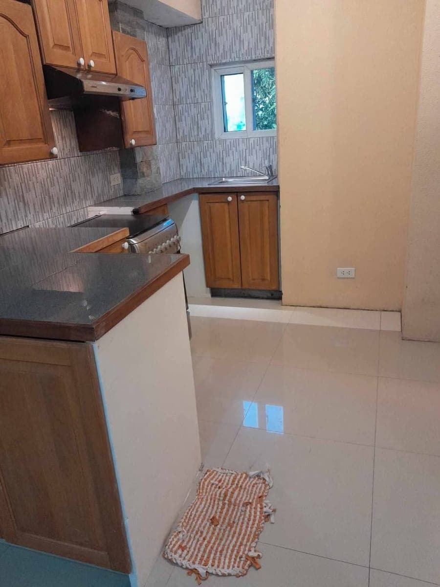 *FOR RENT: HOUSE UNIT* - photo 1