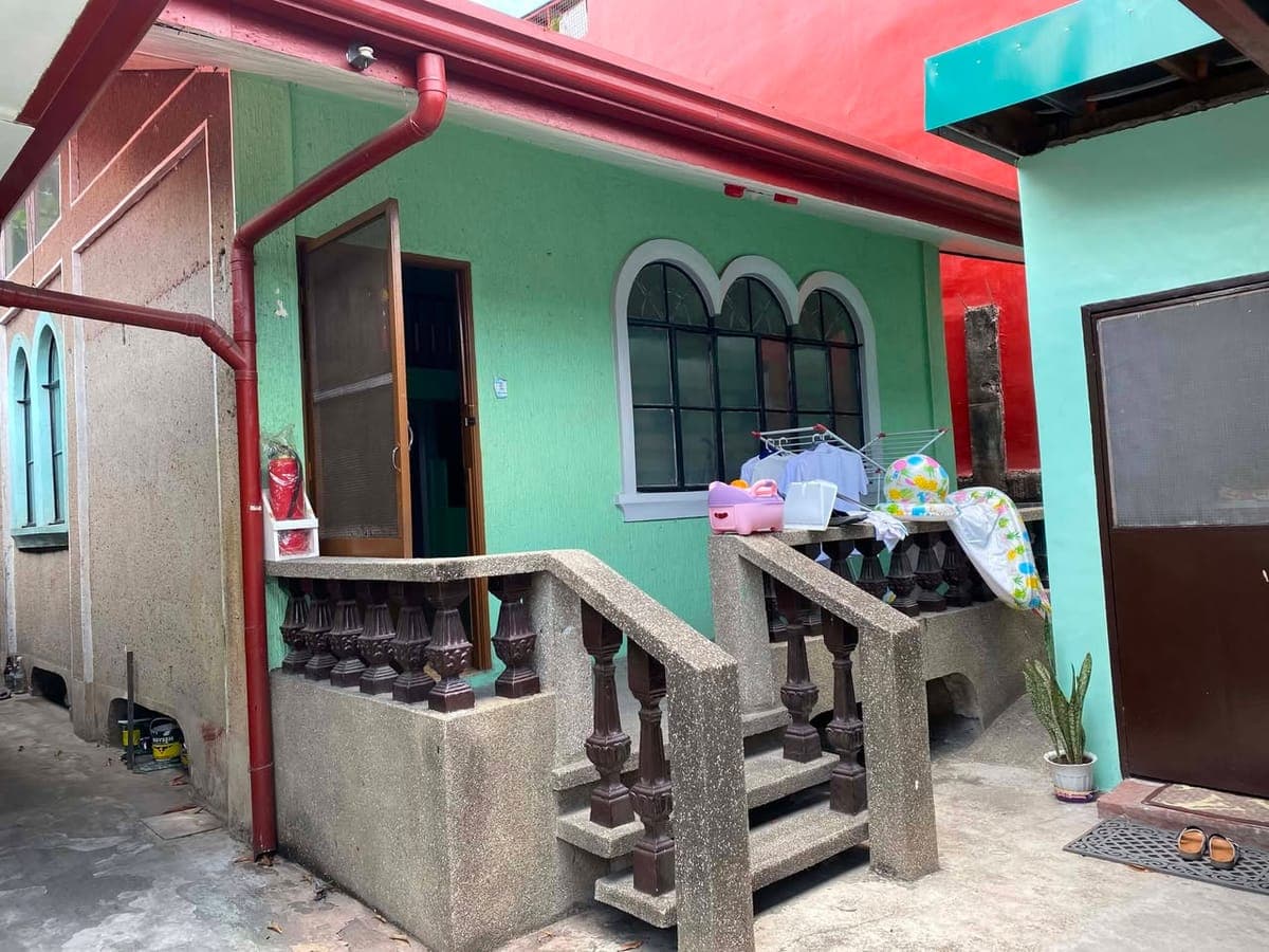 House for Rent Compound with gate - photo 1