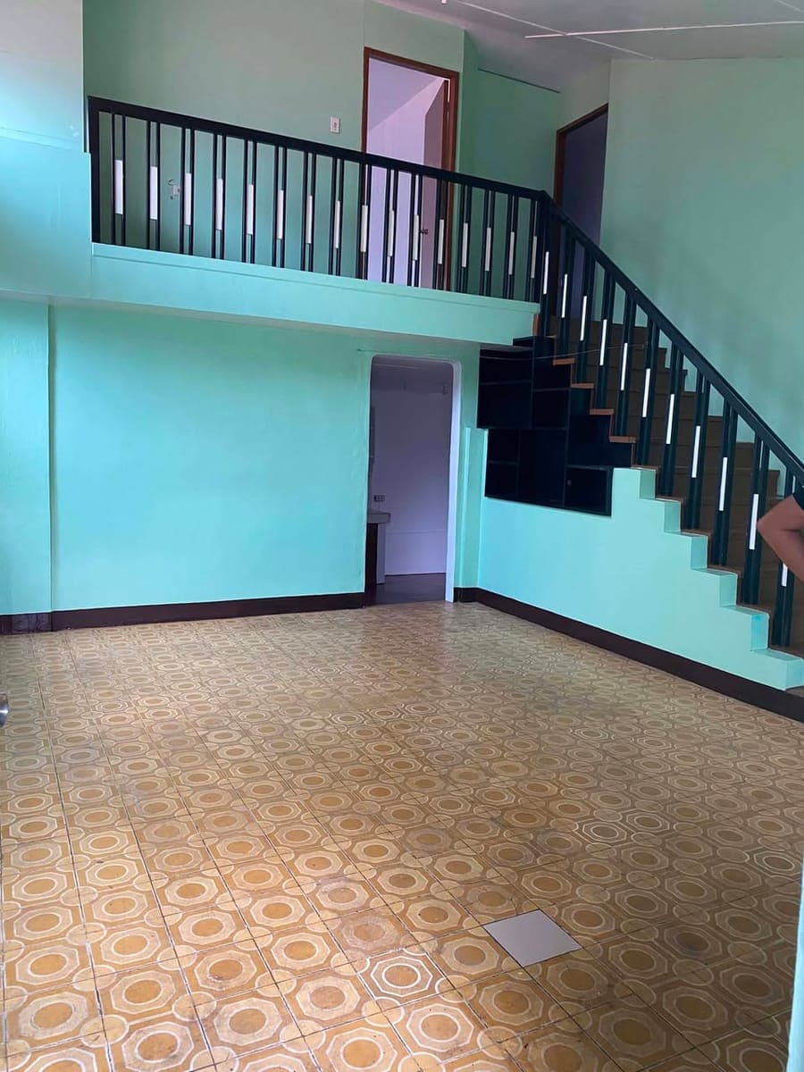 House for Rent Compound with gate - photo 3