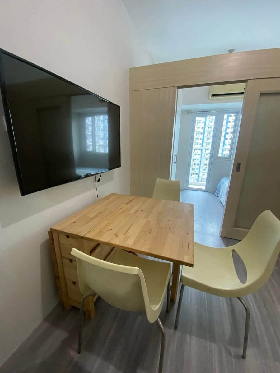 19K‼️ 19K‼️ 19K‼️SMDC LIGHT FURNISHED WITH BALCONY‼️ - photo 1