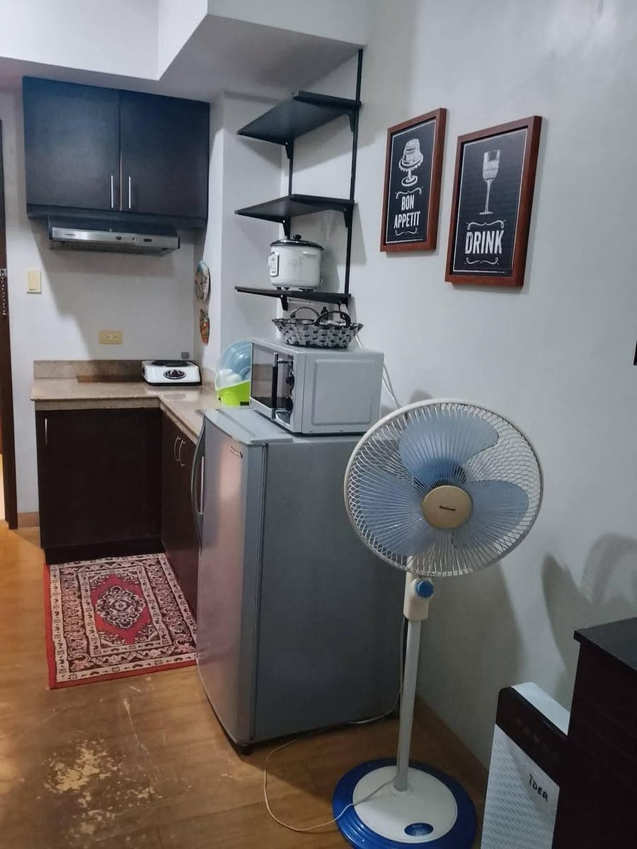 CONDO FOR RENT - photo 2