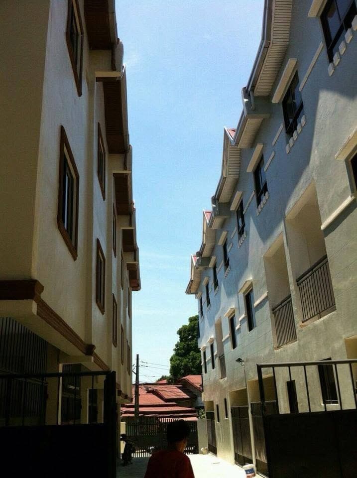 Townhouse unit for rent. - photo 2