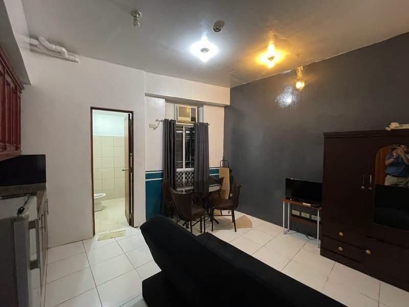 FULLY FURNISHED STUDIO UNIT FOR RENT — San Antonio Village, Pasig City - photo 2