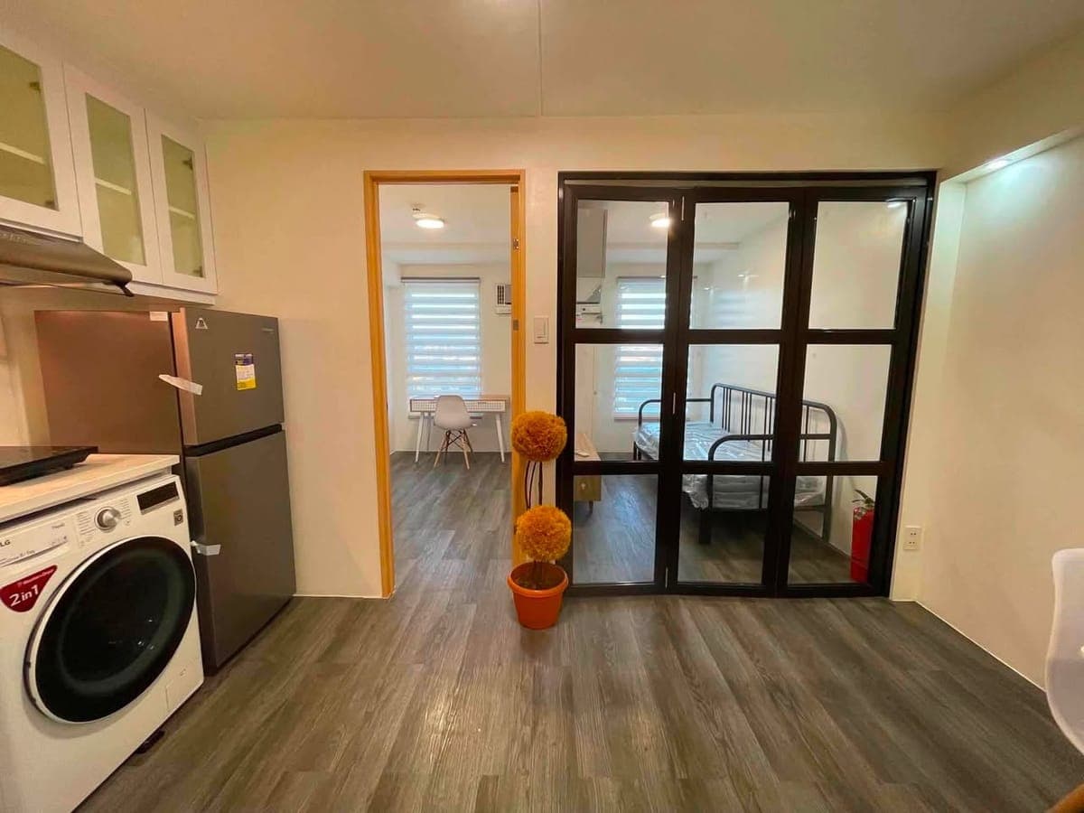 Condo for Rent 2bedroom fully furnished with parking - photo 1