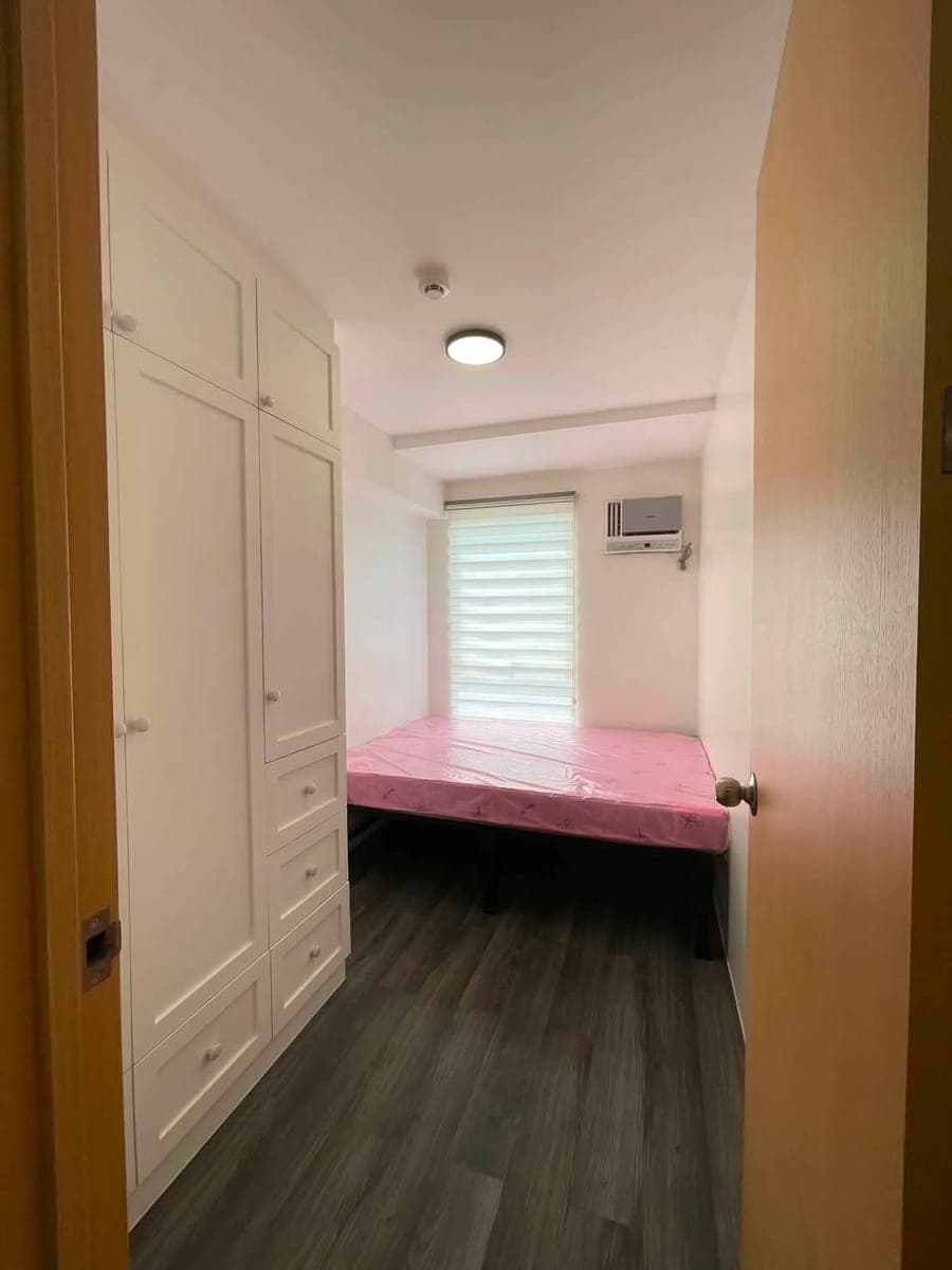 Condo for Rent 2bedroom fully furnished with parking - photo 4