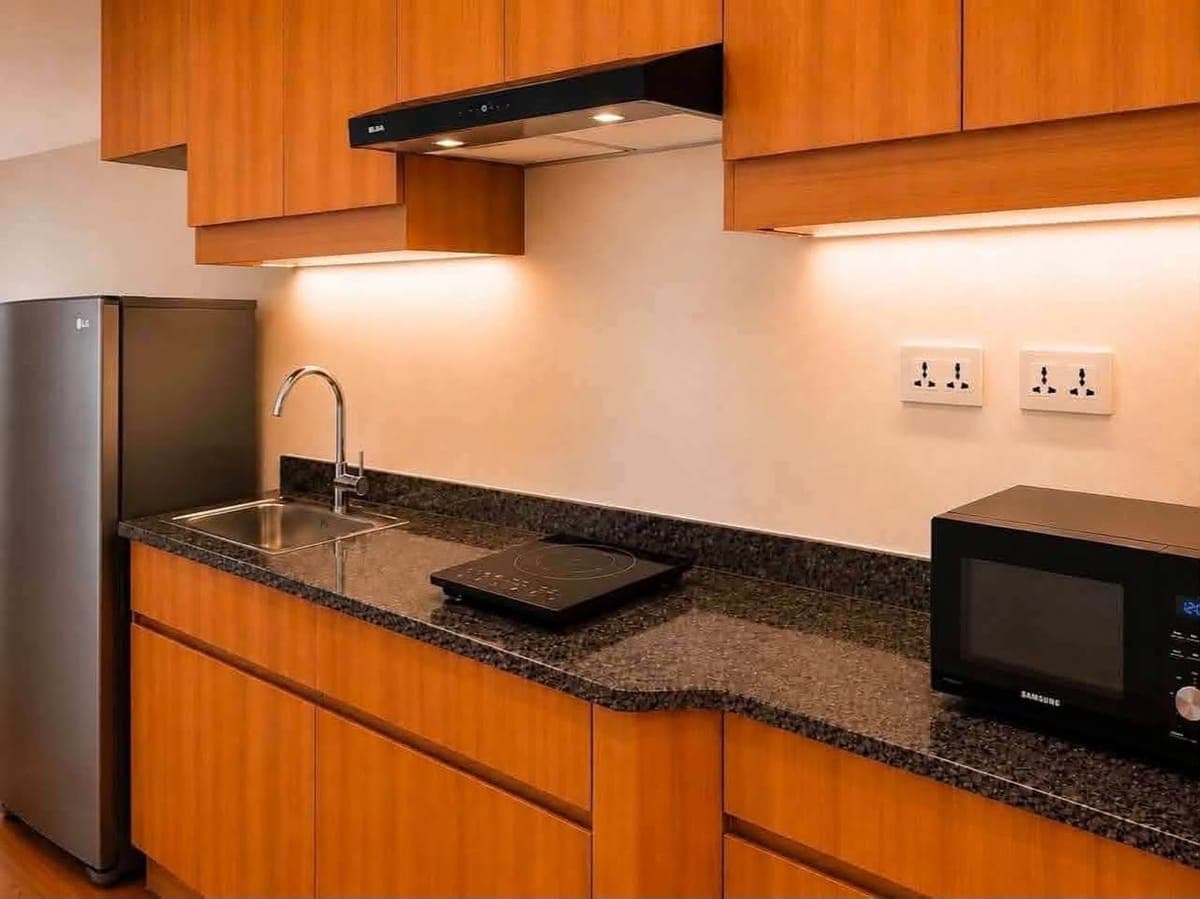 CONDO FOR RENT - photo 5