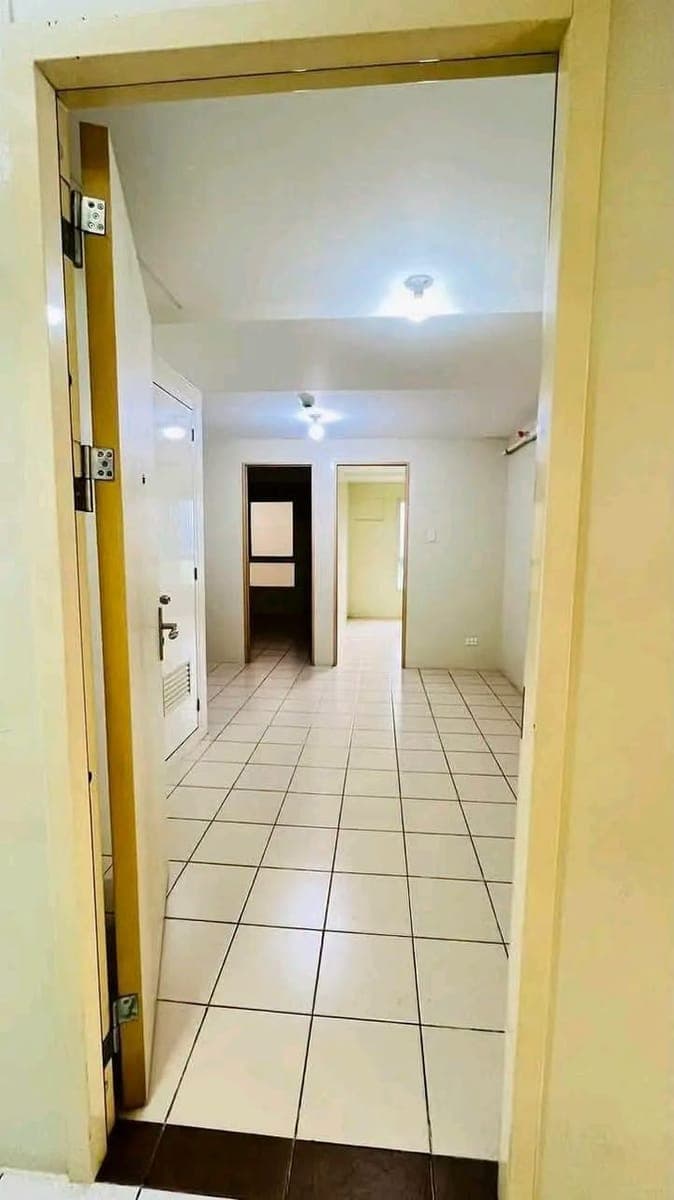 FOR RENT 2 bedroom bare!! - photo 4