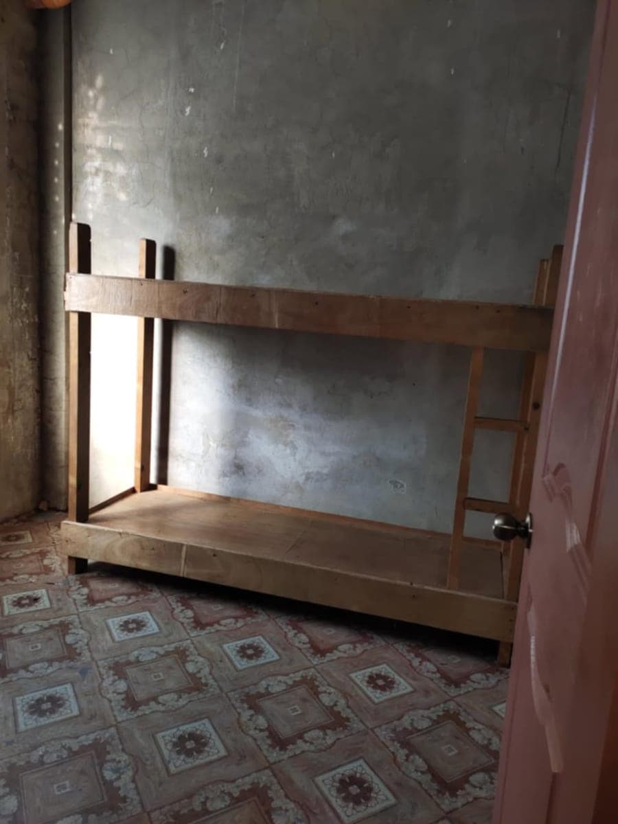 Permission Admin: Room available back of Kepwealth Building Cebu Business Park for **LADIES** only.... - photo 2