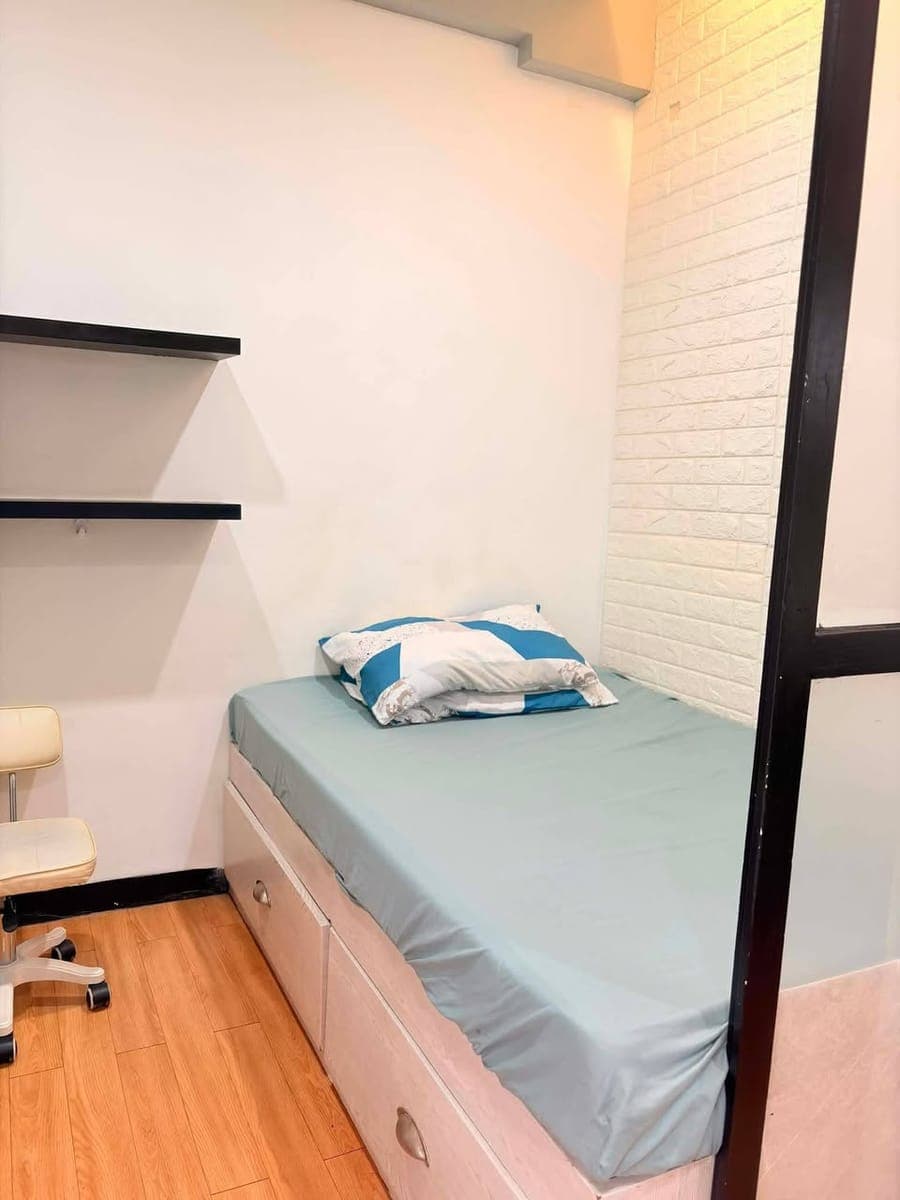 CONDO FOR RENT - photo 2